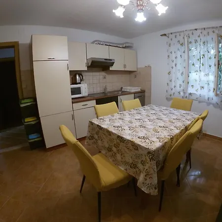 Ruzica Appartamento Traù